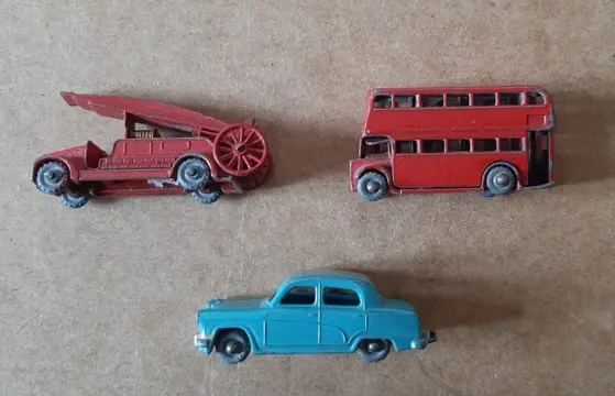 Matchbox - 1:64 - Austin A50 n. 36, London Bus nr 5, Dennis Fire Engine n. 9A - Lesney