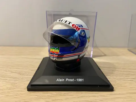 Spark - 1:5 - Alain Prost Helmet Pack - 1981 - 1993