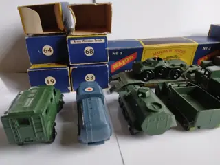 Matchbox - 1:87 - Lot de 11 Véhicules Militaires différents