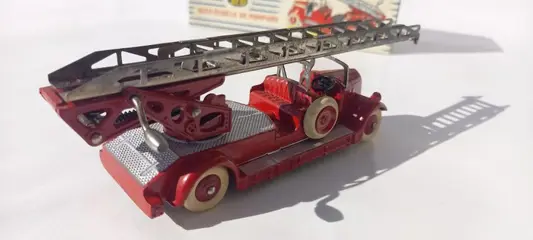 Dinky Toys - 1:43 - ref. 32DDelahaye Grande échelle