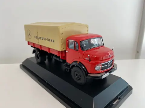 Premium Classixxs - 1:43 - Mercedes-Benz L911 - Zeldzame verzamelaar wordt onvindbaar!