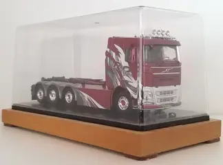 Tekno - 1:50 - VOLVO FH4 - Haakarmchassis "P.O. Nielsen"