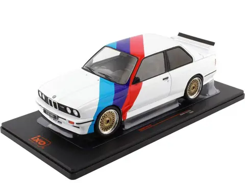 IXO Models - 1:18 - BMW E30 M3 1989