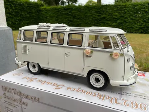 Sunstar - 1:12 - Volkswagen T1 Samba 1962 Wedding Version - Limited Edition 888 pieces