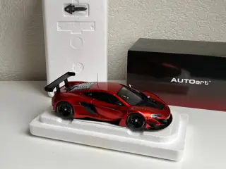 Autoart - 1:18 - McLaren 650S GT3 (2017) - 81642