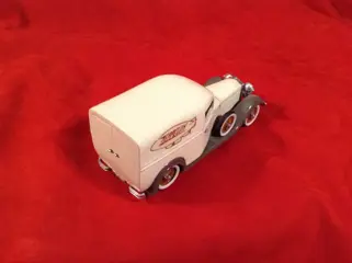 Ariston Automodelli - made in Italy - 1:43 - Special Promotional ModelIsotta Fraschini Van "Zeppelin" 1976 - in 1976 werden er slechts 50 gerealiseerd