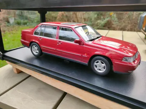 Triple9 - 1:18 - Volvo 960 uit 1996 - heel bijzonder!
