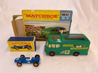 Matchbox - 1:43 - Racing Transporter mit einem B.R.M. Rennwagen - Matchbox van Lesney