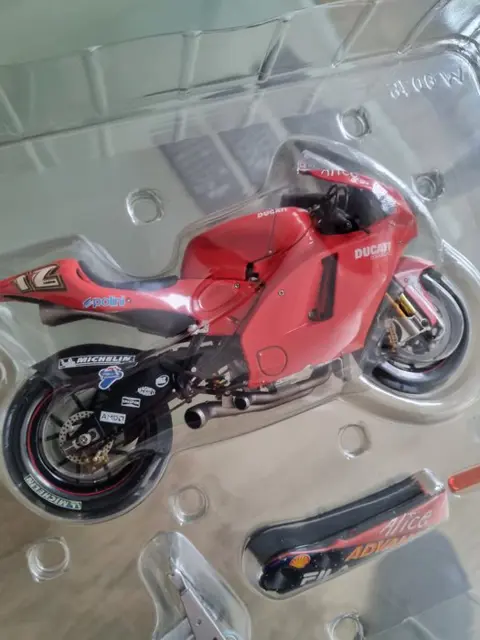 Tamiya - 1:12 - Ducati Desmosedici