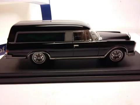 Best of Show - 1:43 - Mercedes Benz 600 Pollman Hearse