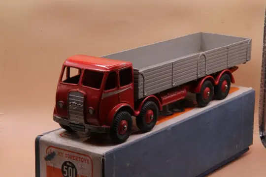 Dinky Toys - ref. 501 Foden Diesel 8-wheel Wagon