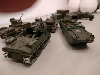 Solido - 1:50 - Chars, Camions, Amphibie, AMX, Ambulance - gemaakt in Frankrijk