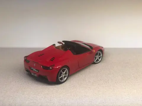 Hot Wheels - 1:18 - Ferrari 458 Spider - Rosso Corsa