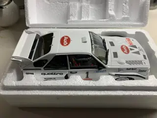 Otto Mobile - 1:18 - Audi Quattro S1 - Olympus-rally