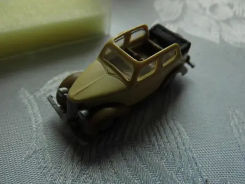 Praline - 1:87 - 35 Models - Ford - Fiat