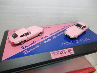 Best - 1:43 - Jaguar E Type - Jaguar reosa van Rita Pavone
