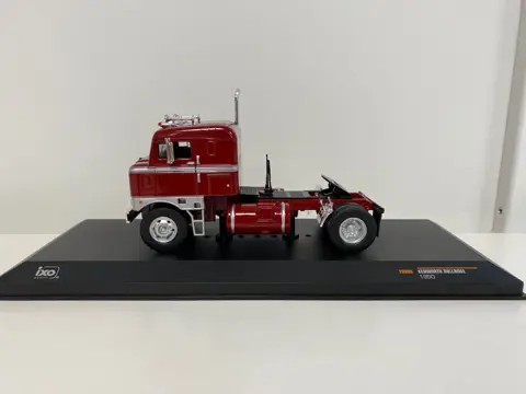 IXO - 1:43 - Kenworth Bullnose 1950 - Zeldzame verzamelaar! Beperkte en uitverkochte editie