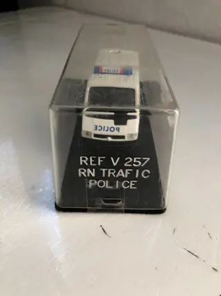 Norev, Ixo - 1:43 - Peugeot, Citroën, Renault, - 4 Miniatuurpolitiegendarmerie