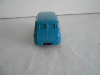 Dinky Toys - 1:48 - Ref 481 Bedford Van Ovaltine - Made in England
