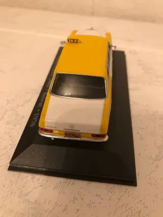 IXO - 1:43 - Mercedes, Peugeot, Toyota, Citroën, Seat - 5 Ancient World-taxi's