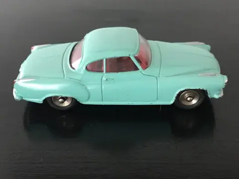 Dinky Toys - 1:43 - Nr. 549 Borgward Isabella