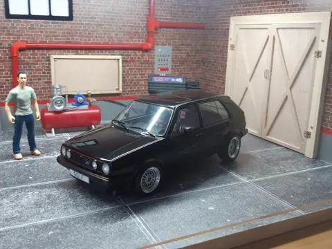 SD-modelcartuning - 1:18 - XXL Garage / Werkplaats diorama - met LED Verlichting - Gelimiteerde uitgave