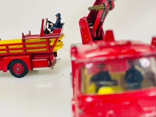 Corgi - 1:50 - Simon Snorkel, American LaFrance - Nr. 1127 & 1143