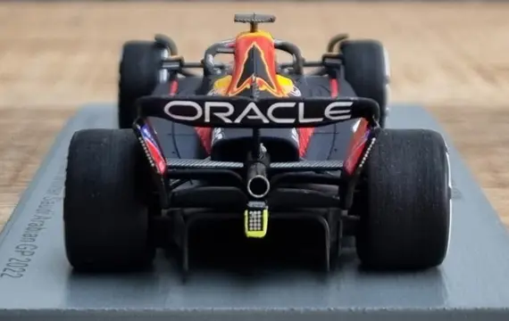Spark - 1:43 - Oracle Red Bull Racing RB18 #1 Max Verstappen - Winner Saudi Arabian GP - F1 World Champion 2022