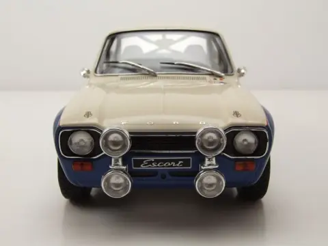 IXO - 1:18 - Ford Escort MKI RS 1600