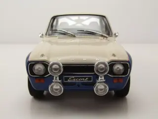 IXO - 1:18 - Ford Escort MKI RS 1600