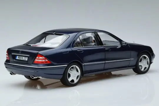 Norev - 1:18 - Mercedes Benz S55 AMG (W220) - 2000