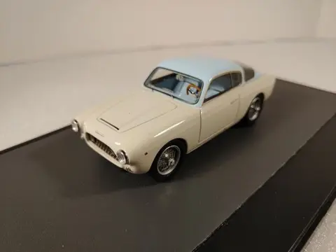 Matrix - 1:43 - Cisitalia DF33 1954 VoloRadente