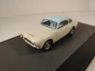 Matrix - 1:43 - Cisitalia DF33 1954 VoloRadente