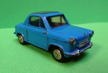 Dinky Toys - 1:43 - ref. 24L 2CV Vespa 400