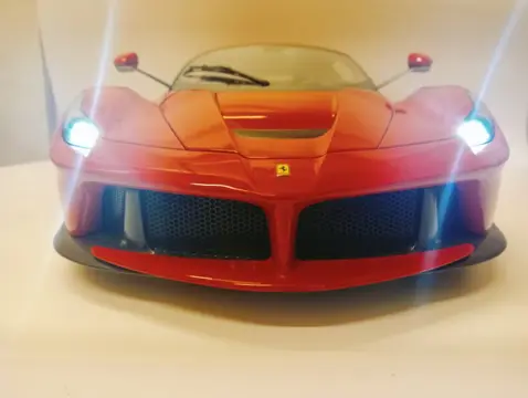 Centauria - 1:8 - Ferrari La Ferrari