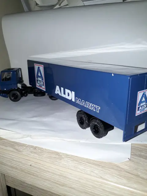 Lion Toys - 1:50 - 2x Daf truck
