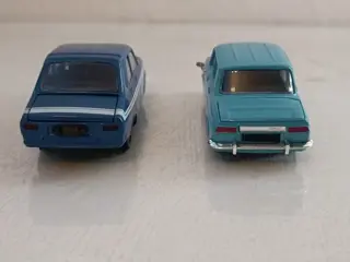 Norev - 1:43 - Renault - 8 * Renault Norev + 1 * Burago