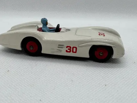Dinky Toys - 1:43 - Mercedes Benz Racing Car nrº 237 - Gemaakt in Engeland
