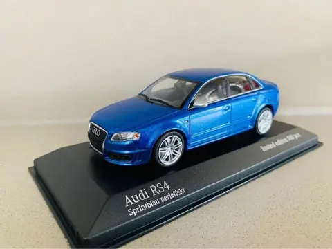 Minichamps - 1:43 - Audi RS4 - Beperkte oplage 1 van 500
