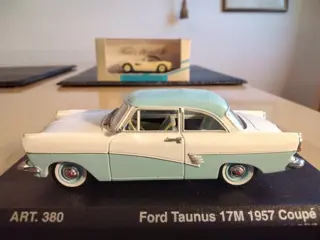 Minichamps - 1:43 - BMW 507 - FORDP2 + P3