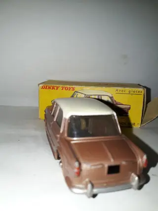 Dinky Toys - 1:43 - Fiat 1200 Grande Vue