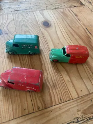 Dinky Toys - 1:38 - Trojan, Austin