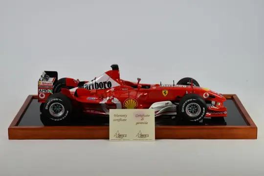 MG Model Plus - 1:12 - Ferrari F2003-GA - Coureur Michael Schumacher Wereldkampioen 2003