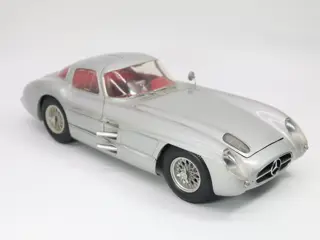 Revell - 1:12 - Mercedes-Benz 300 SLR Gullwing from 1954