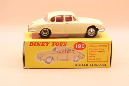 Dinky Toys - 1:43 - ref. 195 Jaguar 3.4 Saloon