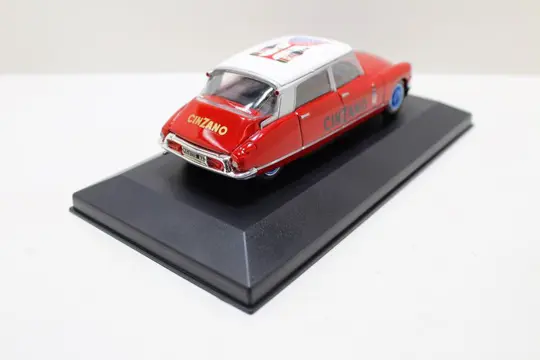 AM.71 - 1:43 - Citroen DS 19 Cinzano - Ambachtelijk model/Modello artigianale