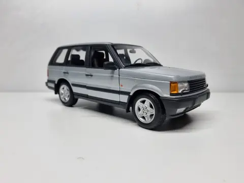 Autoart - 1:18 - Range Rover 4.6 HSE LH