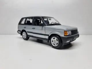 Autoart - 1:18 - Range Rover 4.6 HSE LH