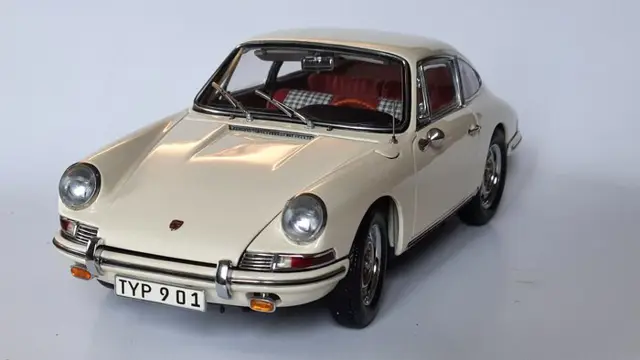 CMC - 1:18 - Porsche 901 1964 - M-067C