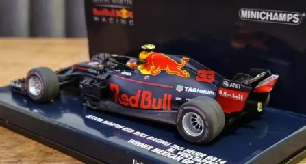 Minichamps - 1:43 - Aston Martin Red Bull Racing TAG Heuer RB14 - #33 Max Verstappen - Winner Mexican GP 2018 - Limited Edition 504 pcs.